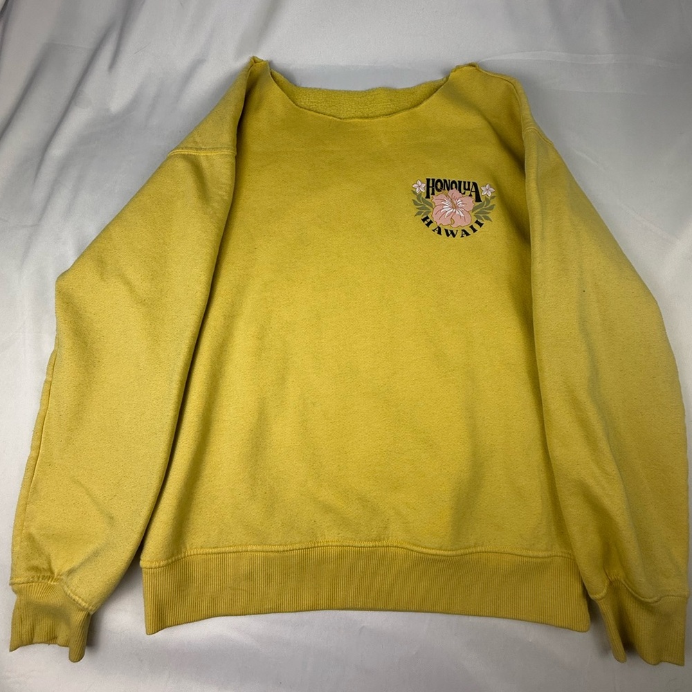 Yellow Hawaii Graphic cut off the shoulder   Neckline Sweatshirt